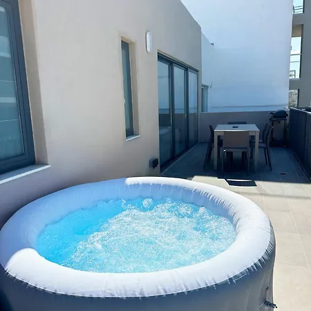 Sky High Getaway Apartmán Saint Julian's